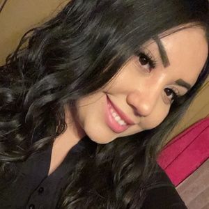 Meet your Posher, Cassandra